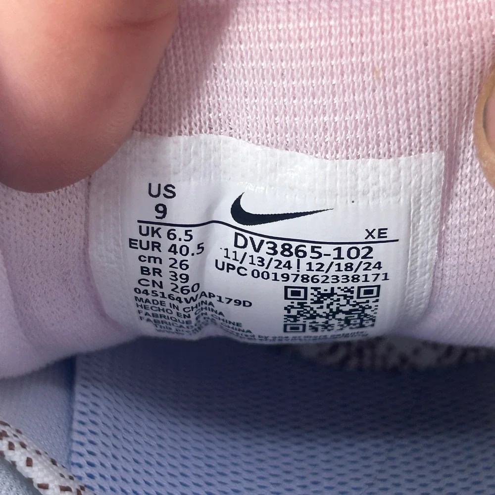Nike Pegasus Trail 4 White Pink Blue Trail Running Shoes DV3865-102 Womens 9